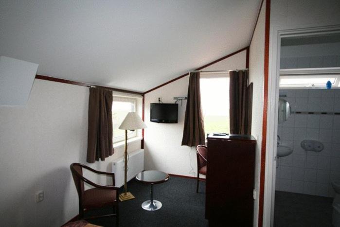 Hôtel Dijkzicht Logies à Oudeschip Extérieur photo